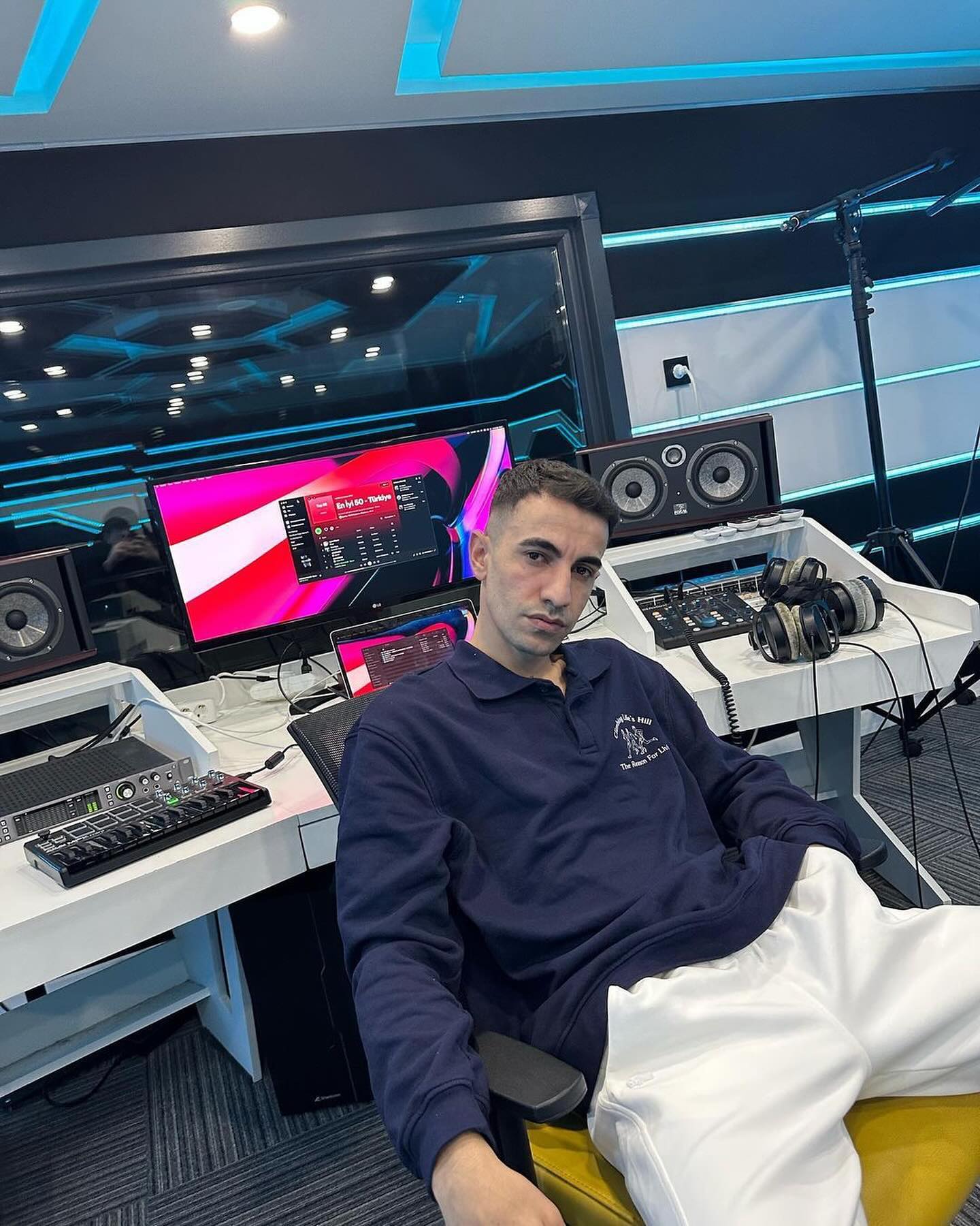 Ebo Türkçe Rap Piyasasını Nasıl Ele Geçirdi?